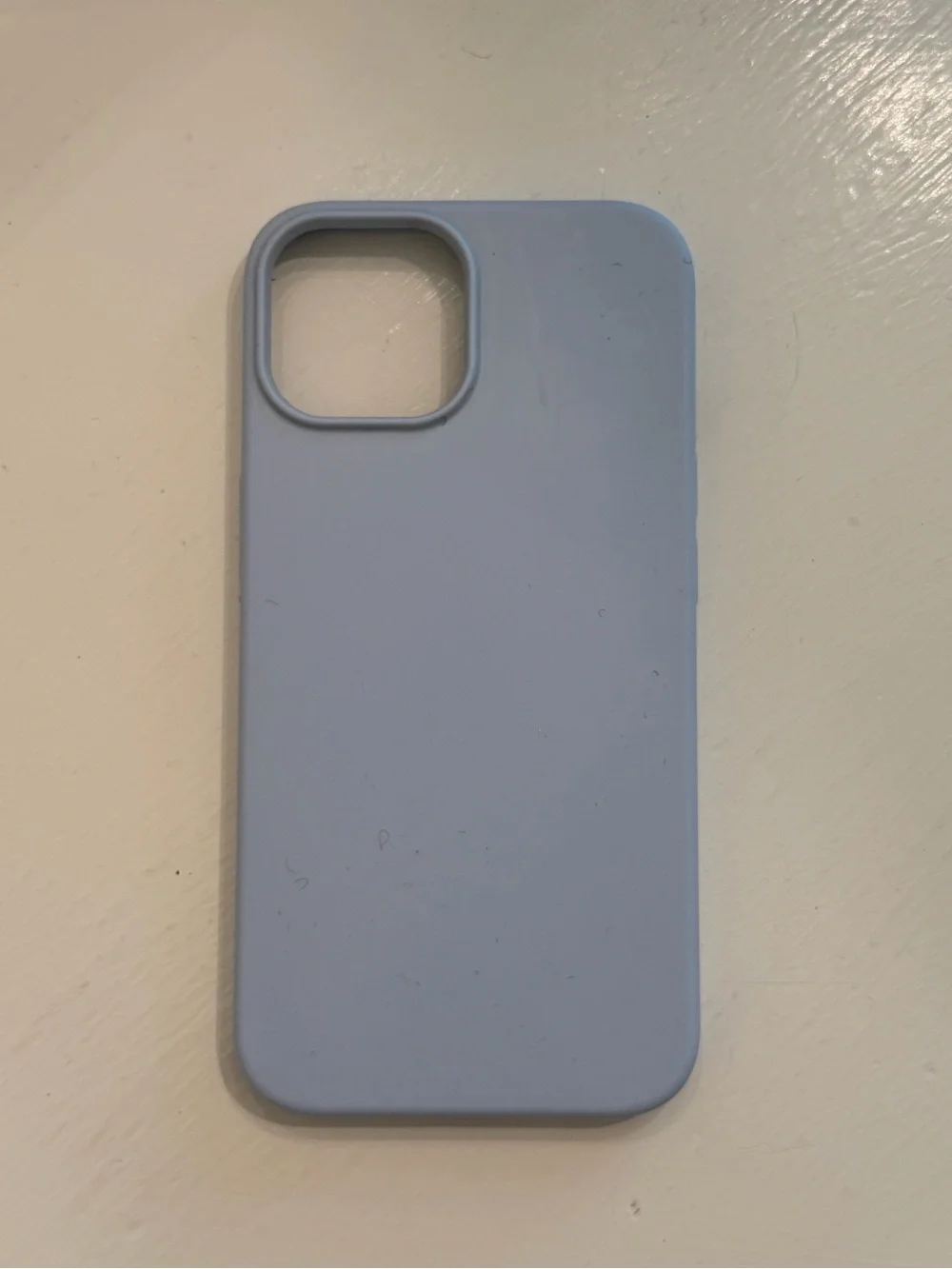 Xo Poppy iPhone 13 Light Blue Silicone MagSafe Case